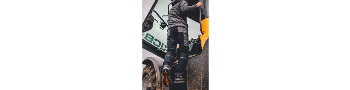 PROTECTION DU BAS JCB